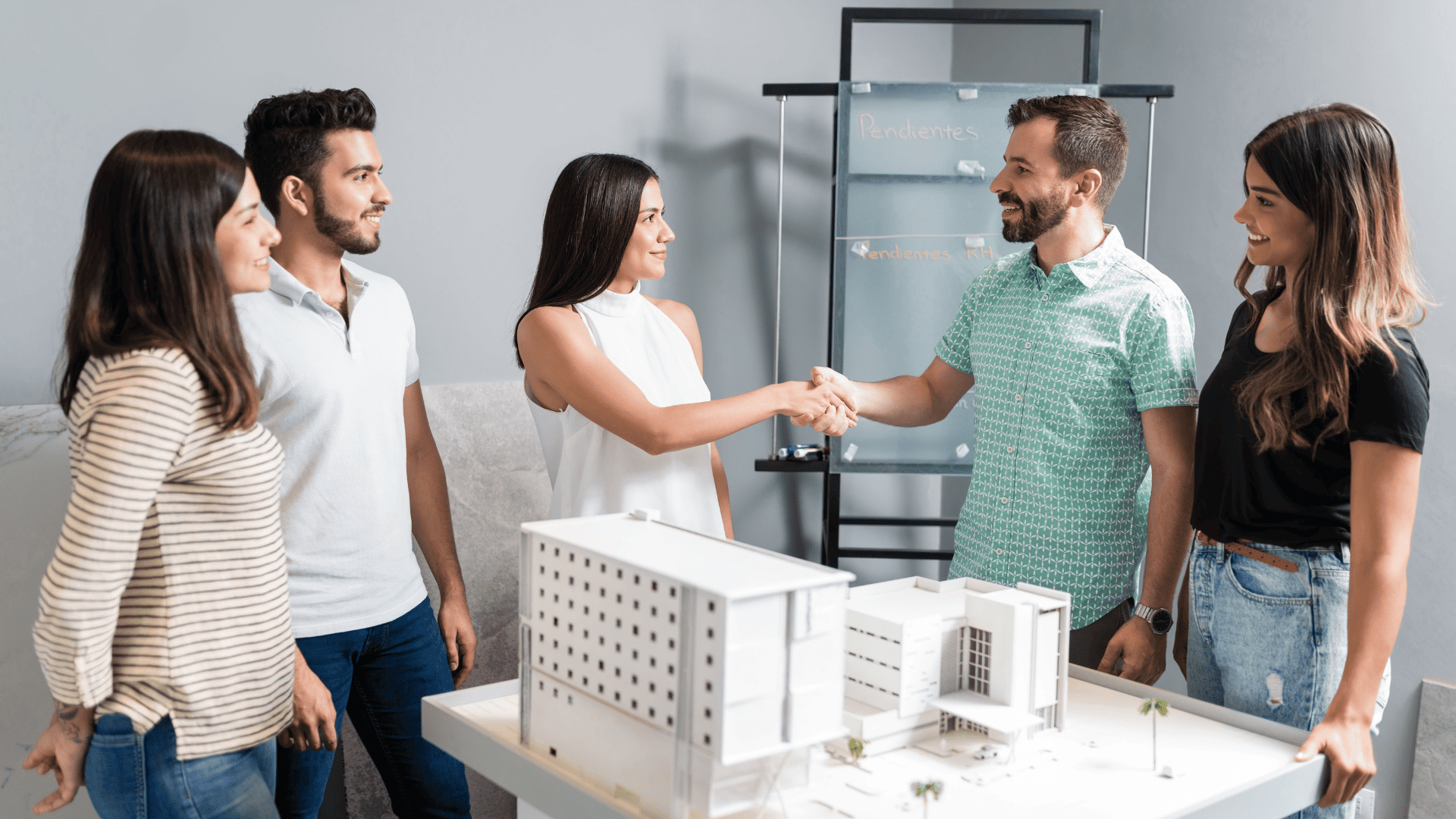 El futuro del crowdfunding inmobiliario: Tendencias y oportunidades para invertir en bienes raíces